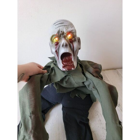 Halloween animated moaning zombie blood monster prop decor scary dead - Picture 2 of 16